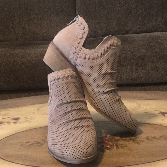 vince camuto palmina